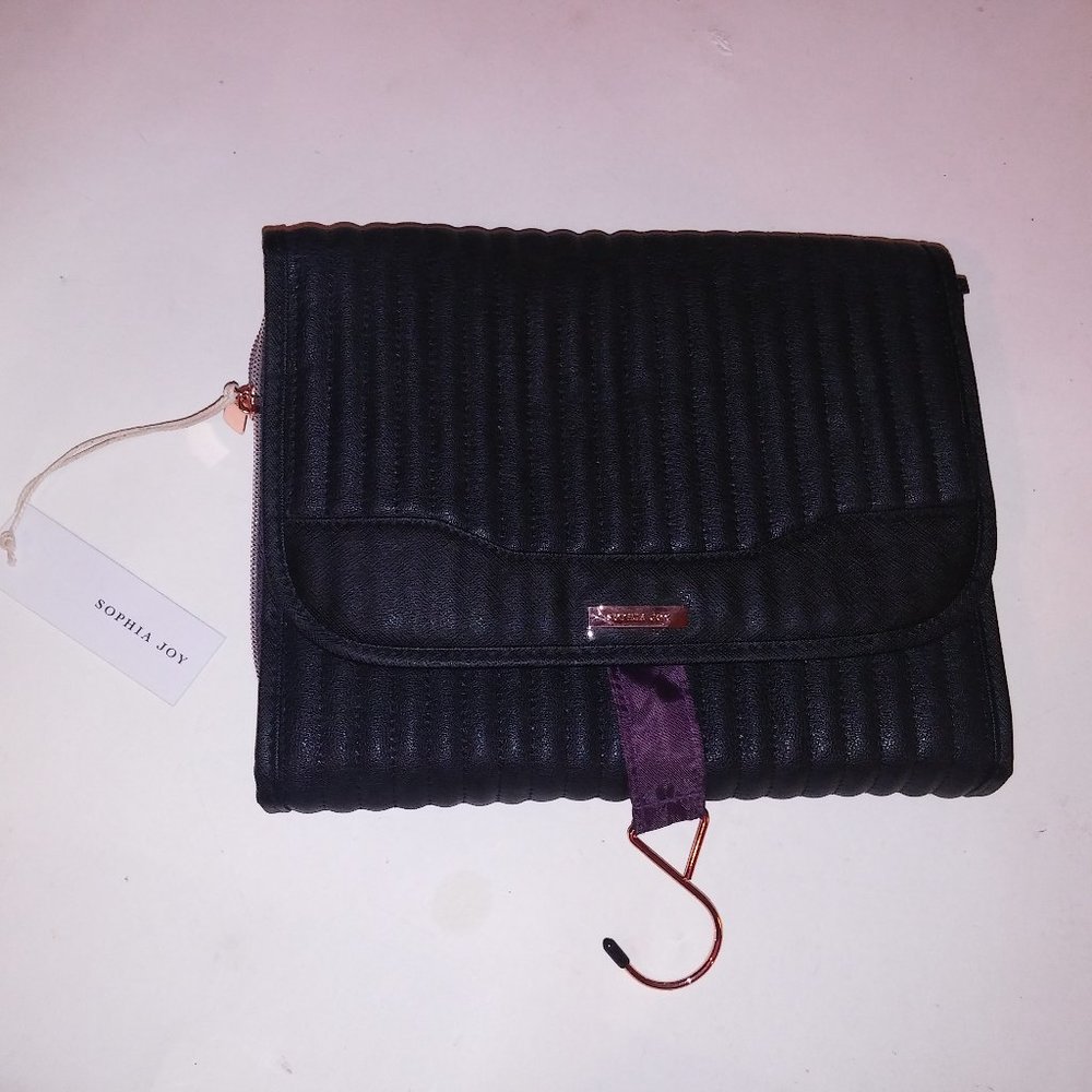 Sophia‎ Joy Travel Valet
